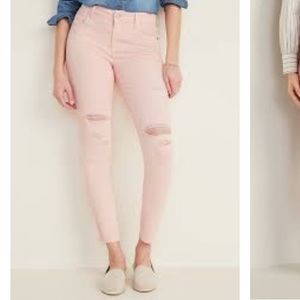 OLD NAVY Distressed Skinny Mid Rise Jeans 💕
